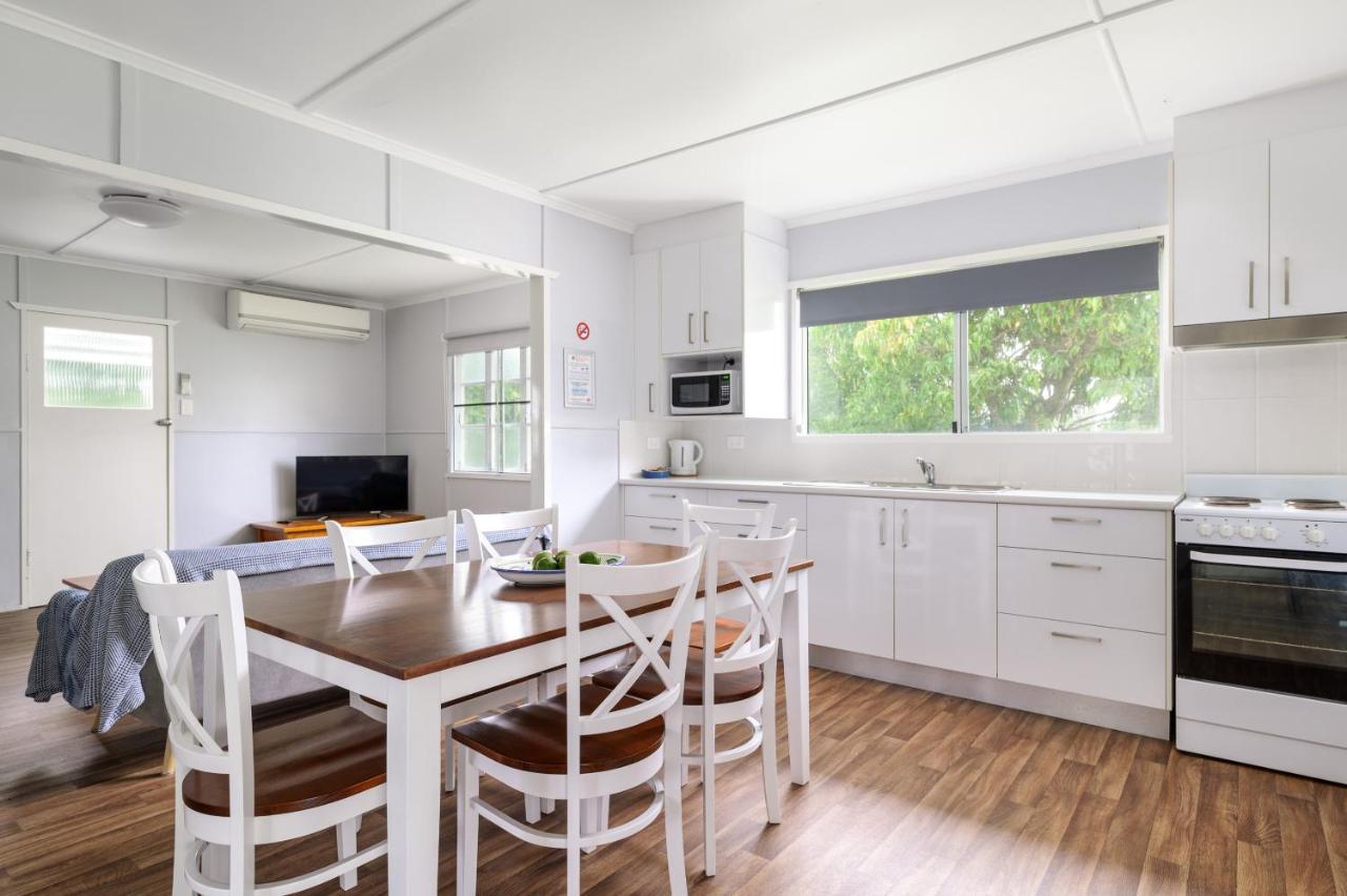 Tin Can Bay'S Sleepy Lagoon Motel Extérieur photo