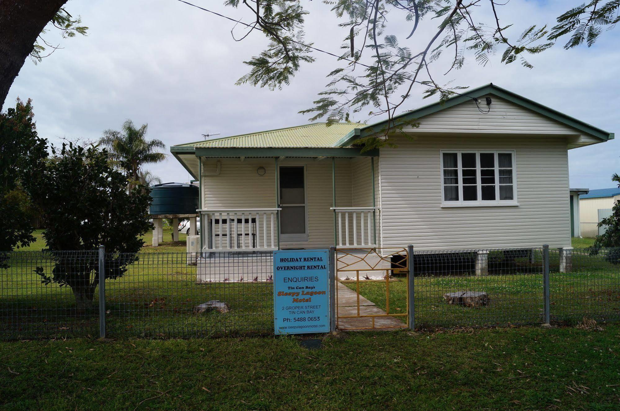 Tin Can Bay'S Sleepy Lagoon Motel Extérieur photo