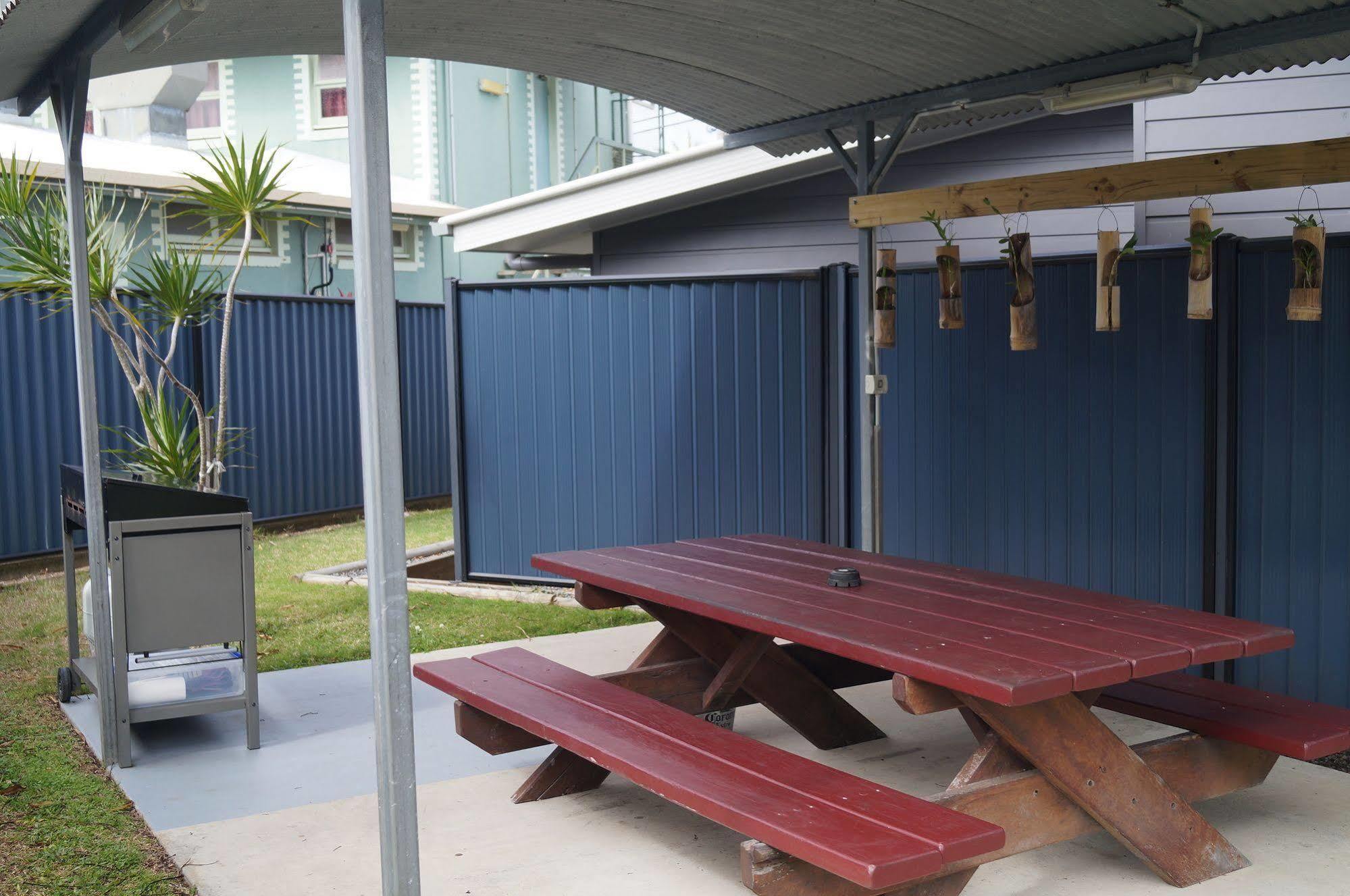 Tin Can Bay'S Sleepy Lagoon Motel Extérieur photo