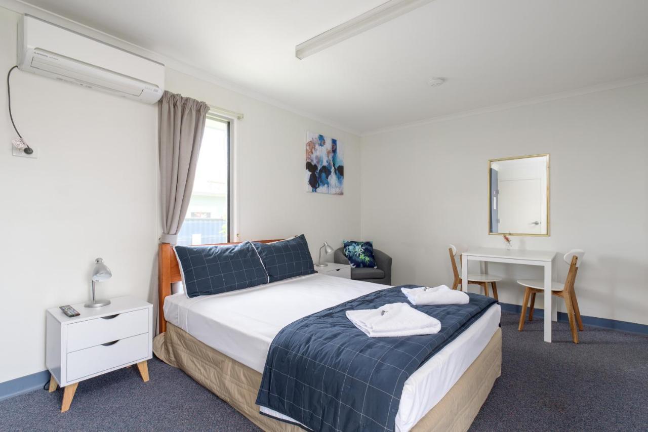 Tin Can Bay'S Sleepy Lagoon Motel Extérieur photo