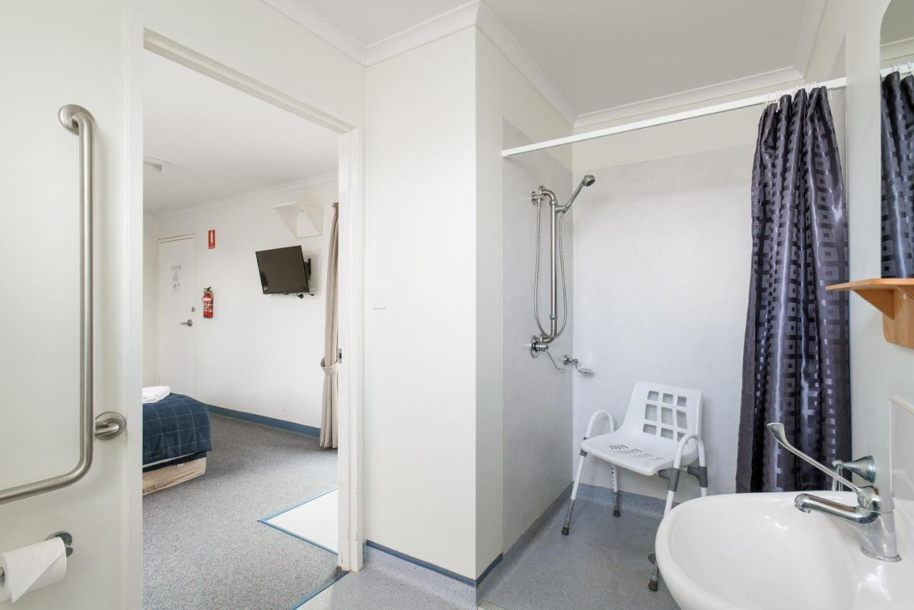 Tin Can Bay'S Sleepy Lagoon Motel Extérieur photo
